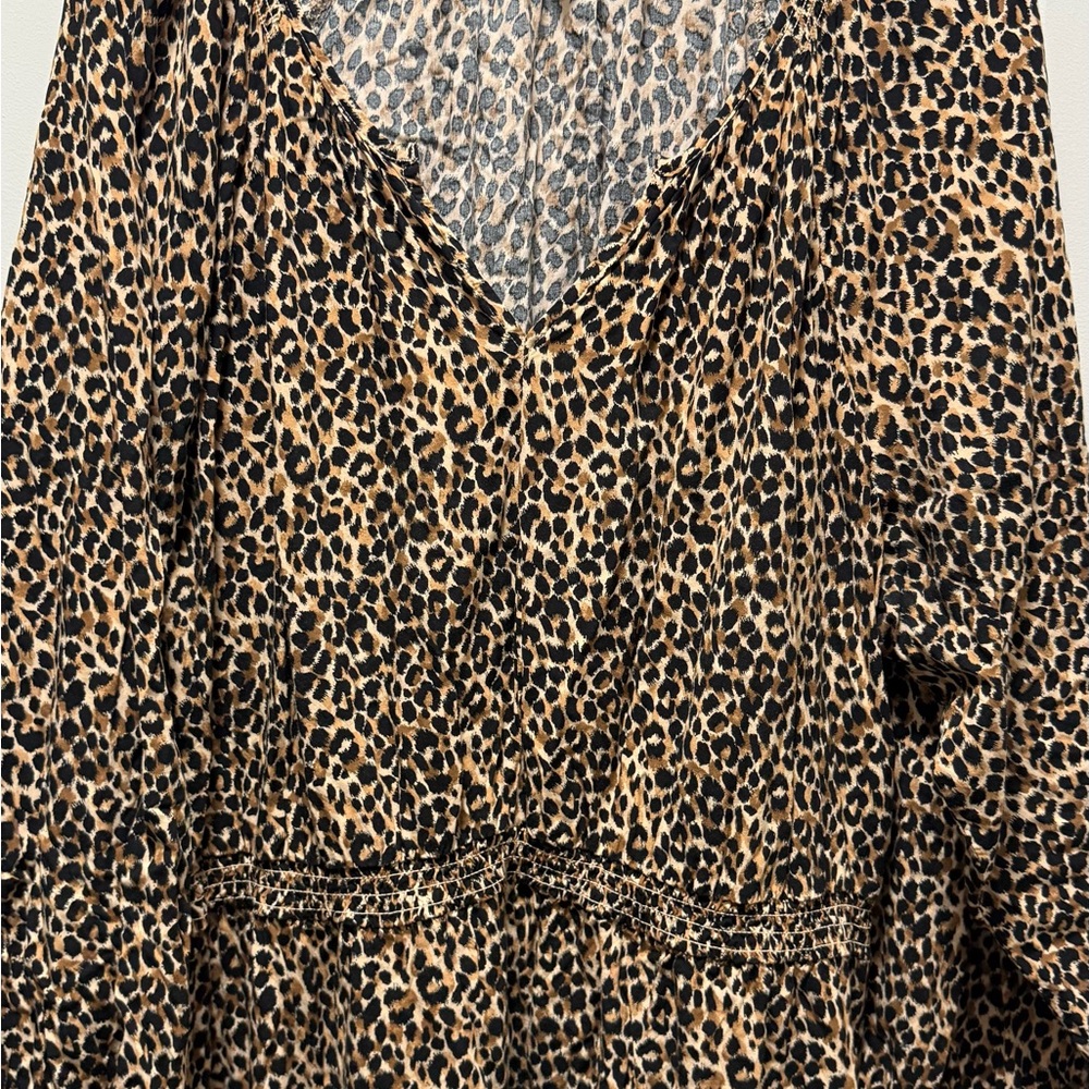 Old Navy Leopard Print V-Neck dress